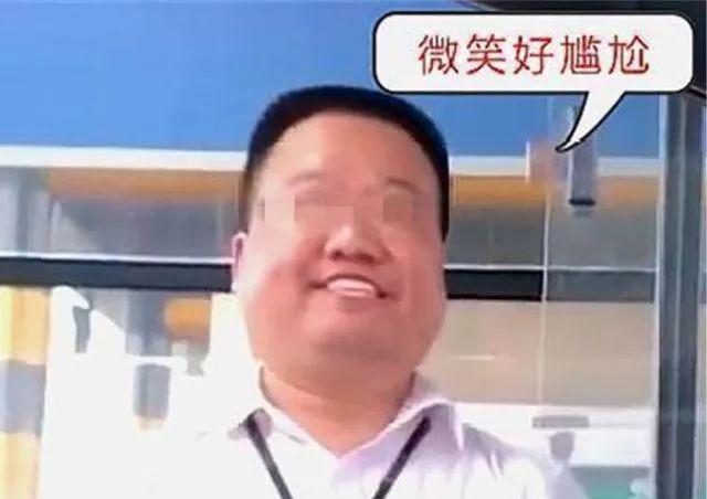 高速收費員假笑走紅 職業微笑背后式生活不易